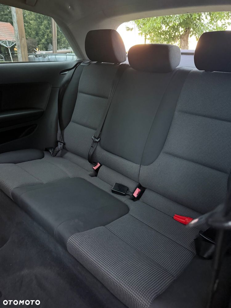 Audi A3 3-drzwiowe 1.6 Ambiente - 5
