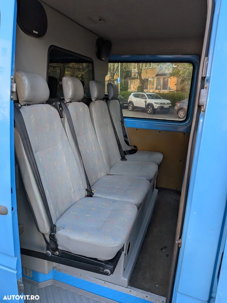 Volkswagen Multivan - 4
