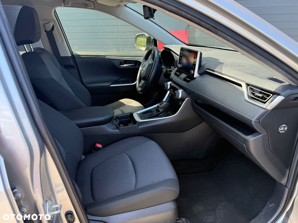 Toyota RAV4 - 24