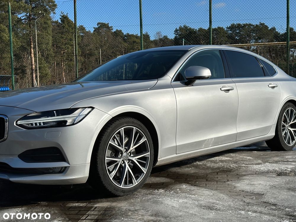 Volvo S90 - 1