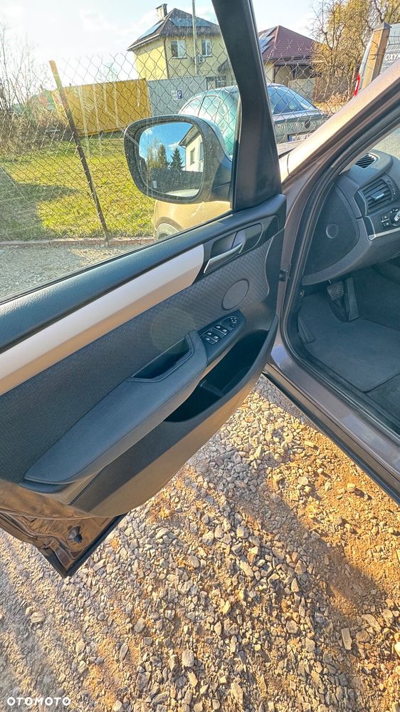 BMW X3 xDrive20d - 17