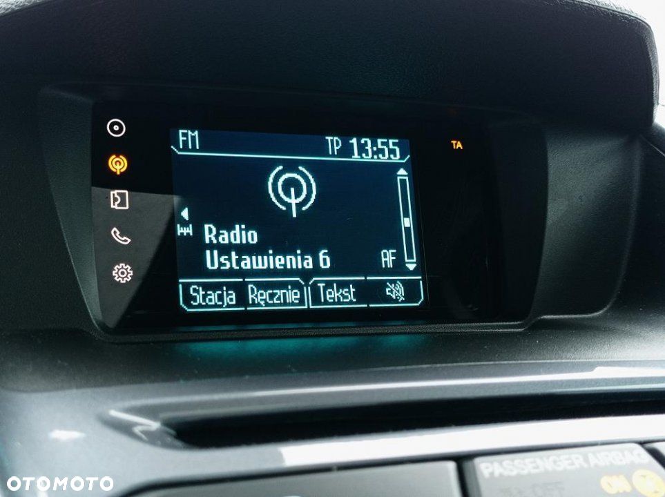 Ford Tourneo Connect - 32