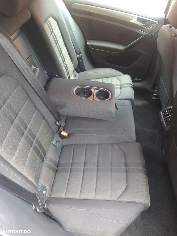 Volkswagen Golf 1.6 TDI BMT Highline - 9