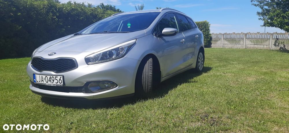 Kia Ceed - 14