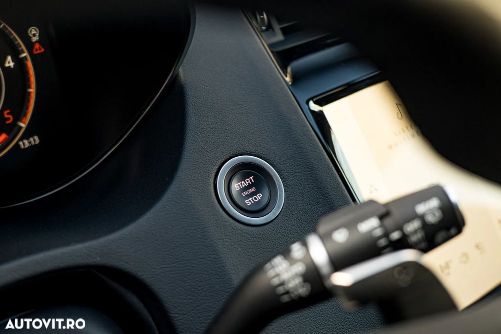 Jaguar E-Pace D200 AWD R-Dynamic SE - 21