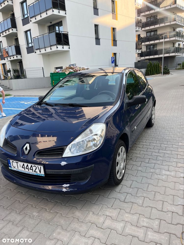Renault Clio - 16