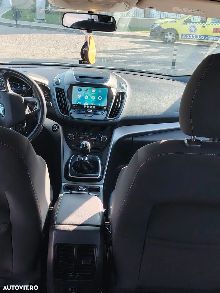 Ford Kuga 2.0 TDCi 2WD Vignale - 7