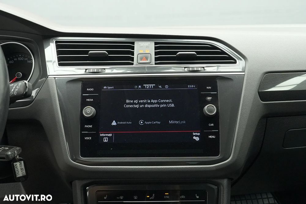 Volkswagen Tiguan 2.0 TDI 4Mot DSG Elegance - 20