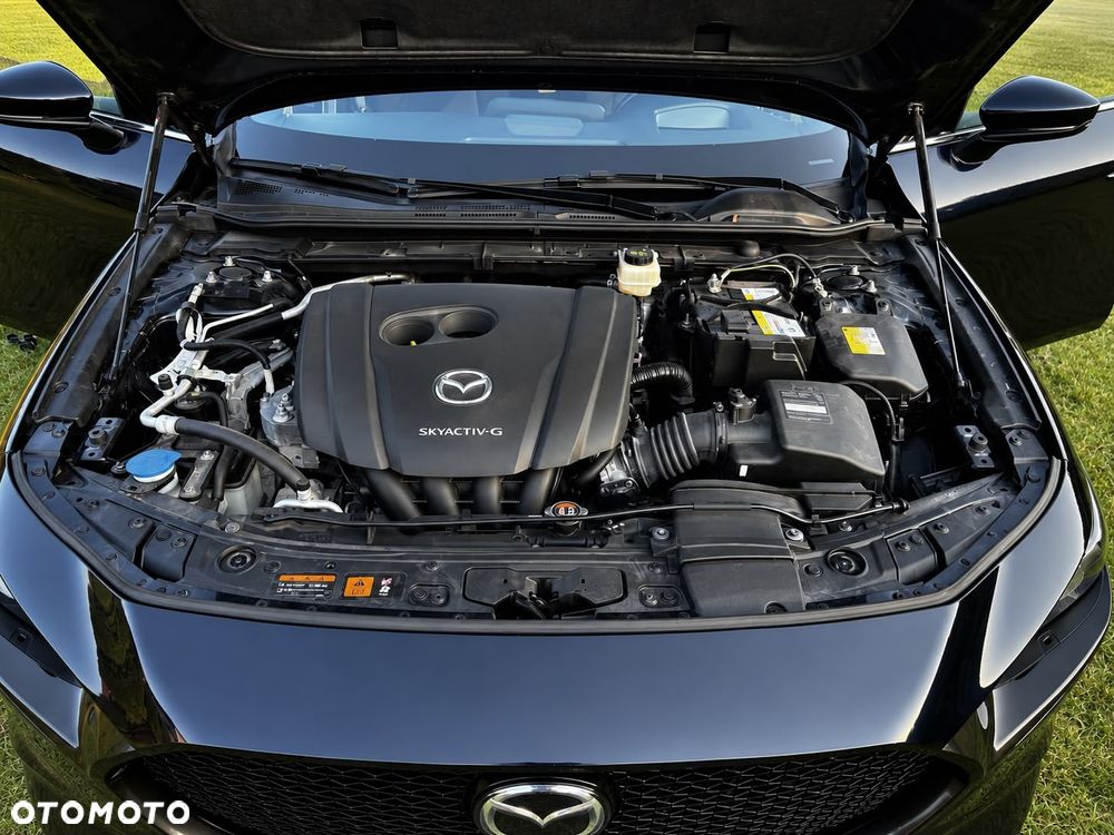 Mazda 3 e-SKYACTIV-G 2.0 M HYBRID - 33