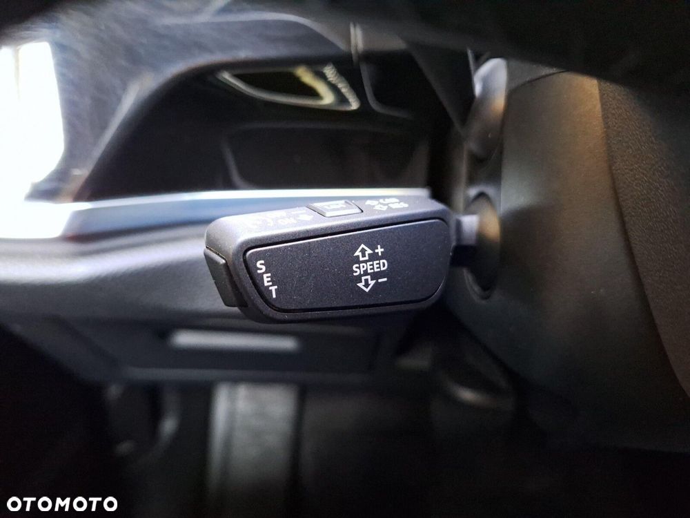 Audi Q3 35 TFSI S tronic - 17