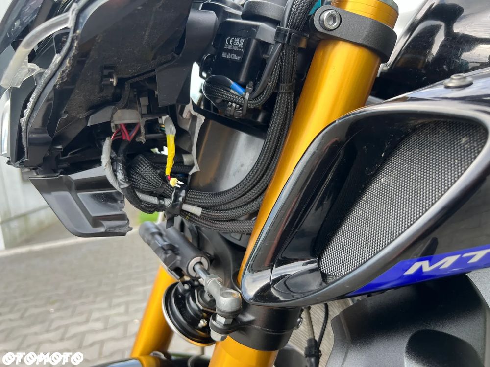 Yamaha MT - 22