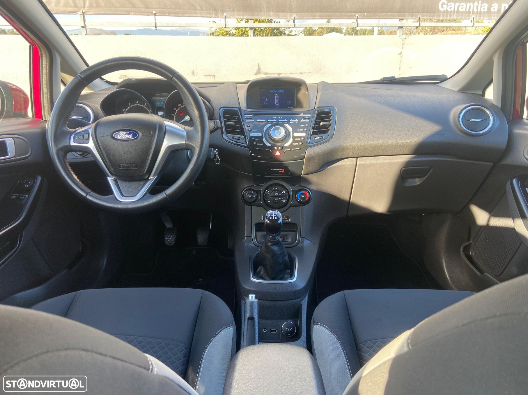 Ford Fiesta 1.0 EcoBoost S&S COOL&CONNECT - 8