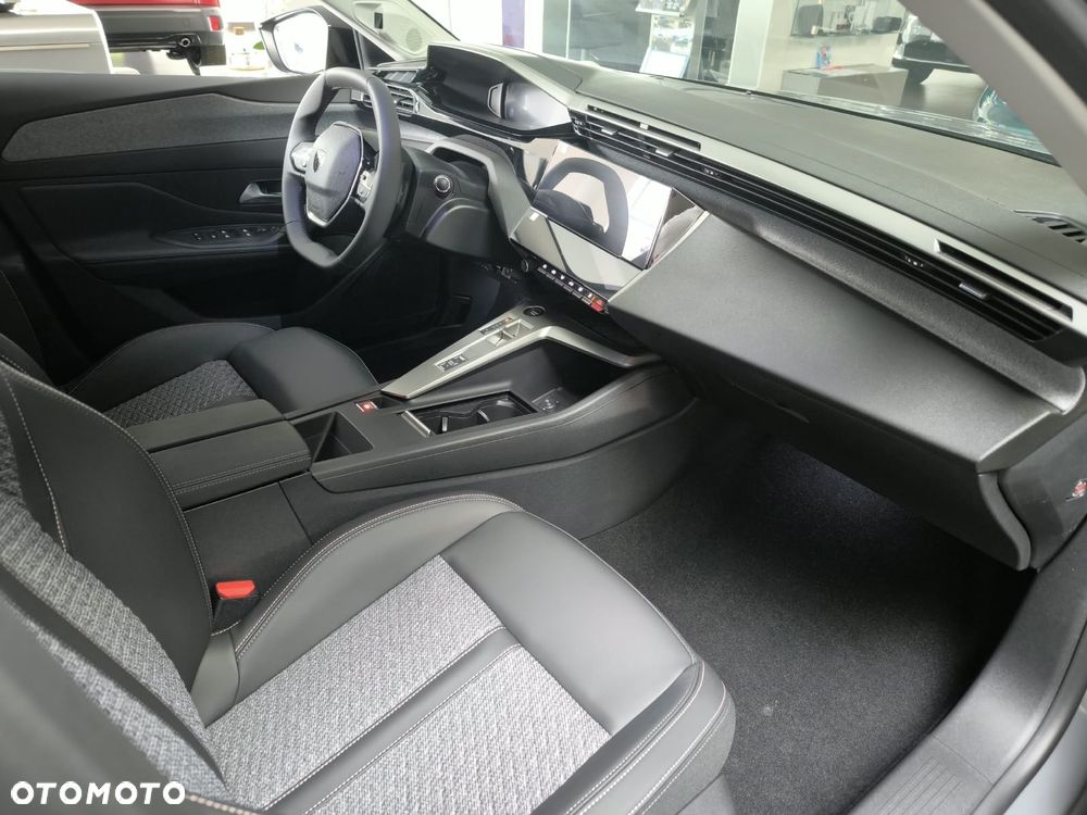 Peugeot 308 1.5 BlueHDi Allure S&S EAT8 - 4