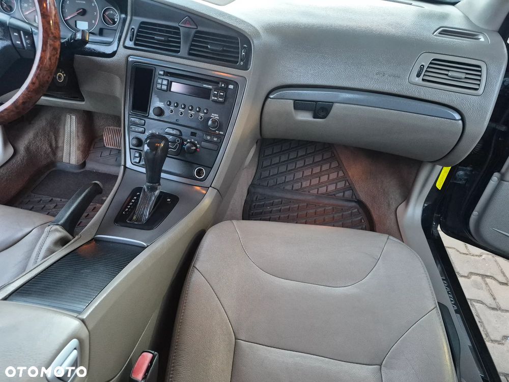 Volvo S60 2.5T Rubin - 9