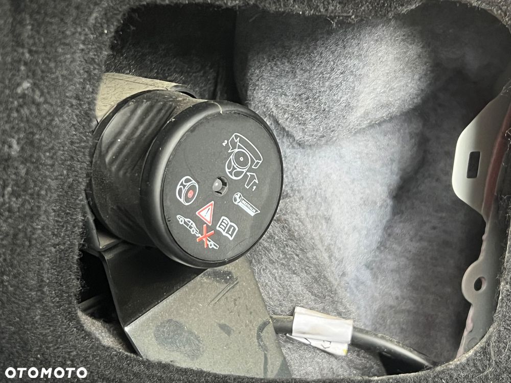 Mercedes-Benz CLA 200 7G-DCT UrbanStyle Edition - 38