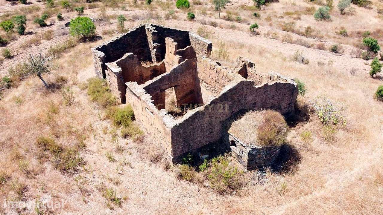 Terreno Monte Alentejano com 6,27 ha, Artigo Urbano 120 m² e Montado d - Grande imagem: 3/22