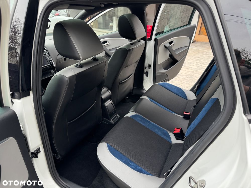 Volkswagen Polo - 16