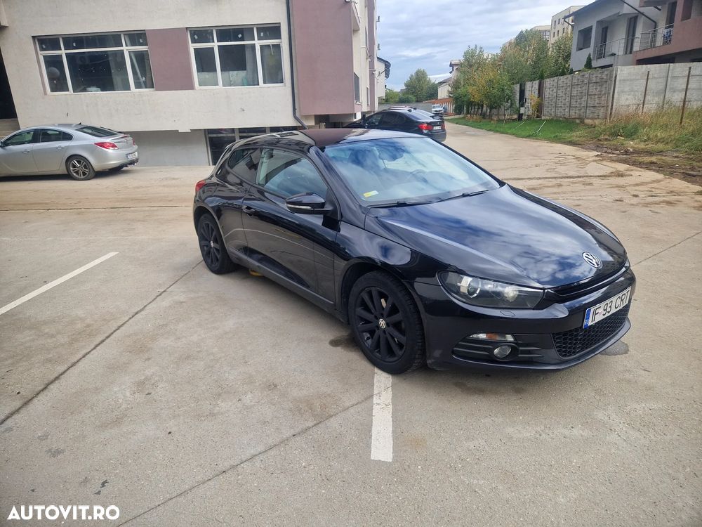 Volkswagen Scirocco 2.0 TDI DPF DSG - 4