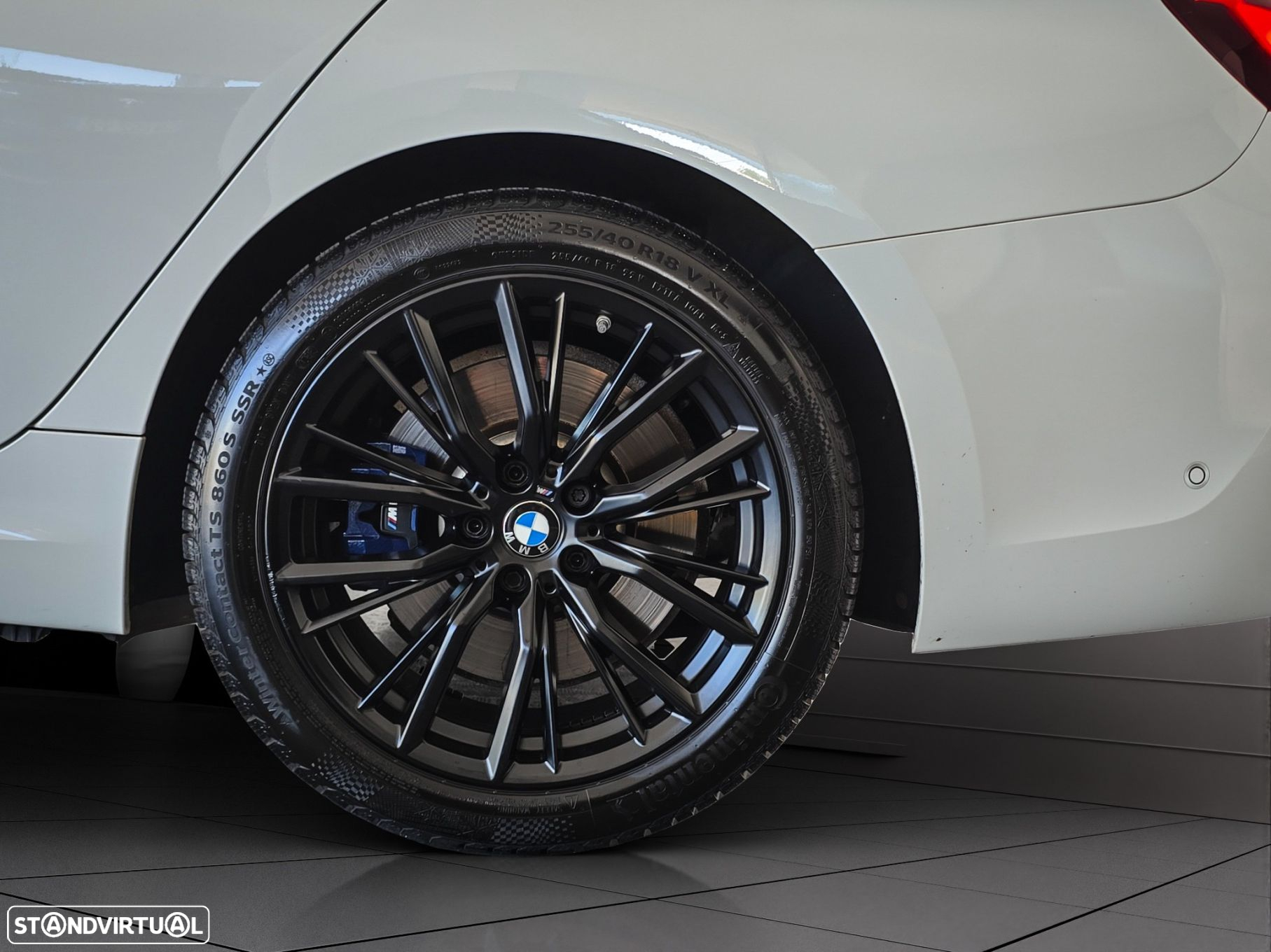 BMW 330 - 36