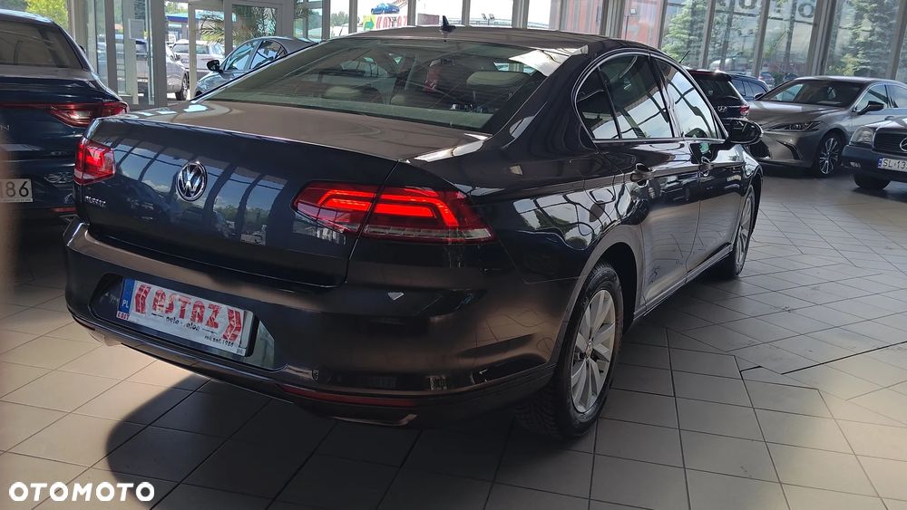 Volkswagen Passat 1.5 TSI EVO Essence DSG - 3