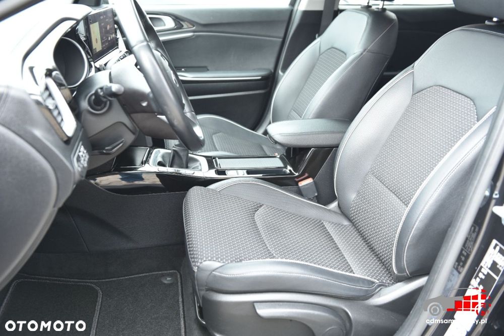 Kia XCeed - 17