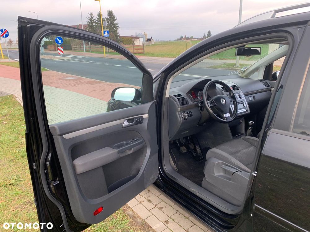 Volkswagen Touran 2.0 TDI DPF Comfortline - 18