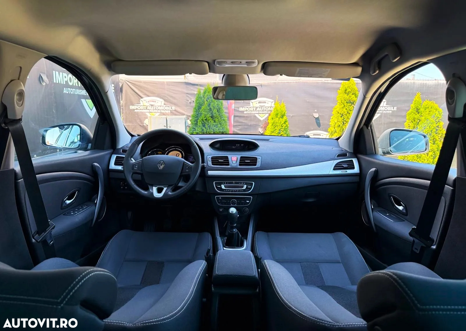 Renault Megane 1.5 dCi Grandtour Avantage - 23