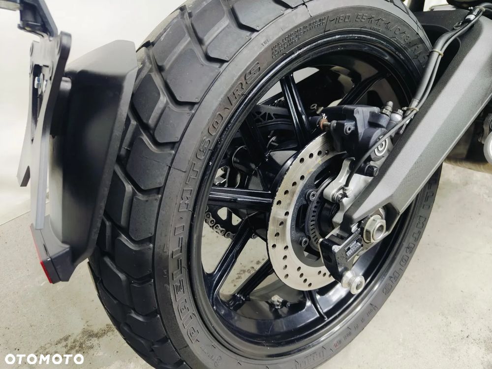 Ducati Scrambler - 10