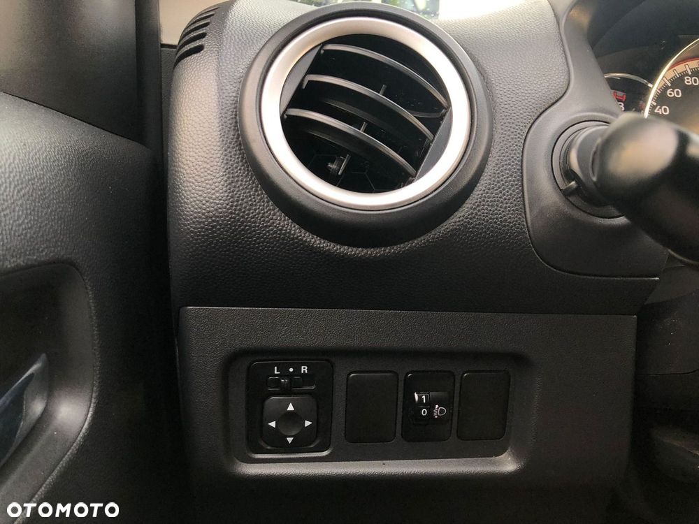 Mitsubishi Space Star - 24