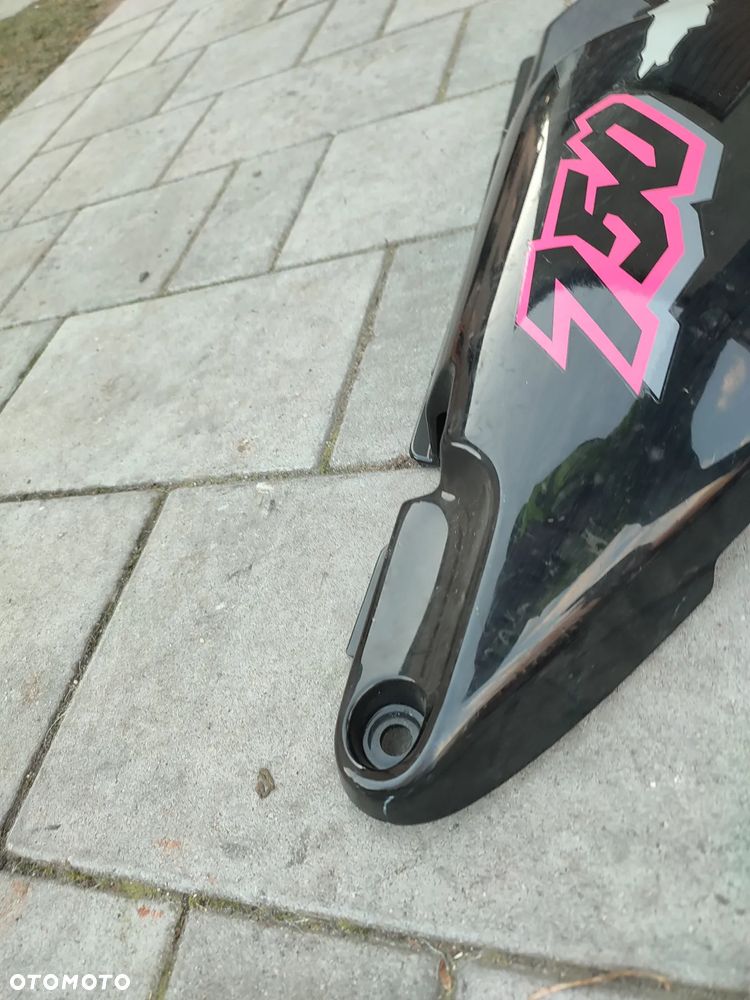 Owiewka, osłona, bok, boczek, zadupek, ogon Honda XRV 750 Africa Twin 750 - 11