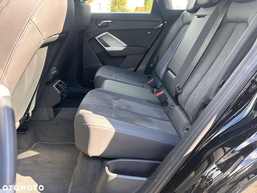 Audi Q3 35 TDI S-Line S tronic - 23