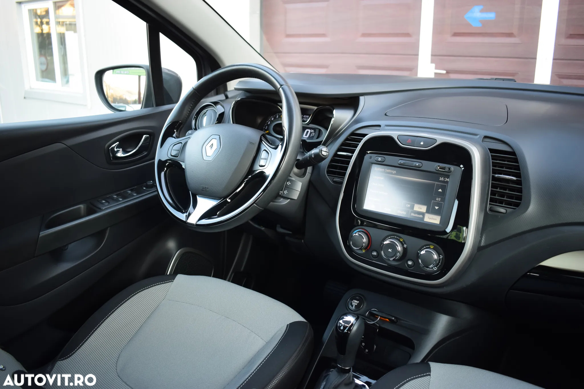 Renault Captur ENERGY TCe EDC Intens - 14