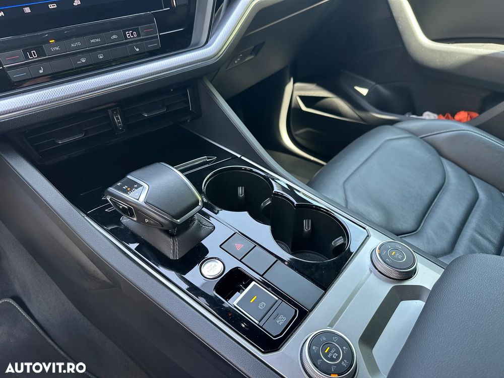 Volkswagen Touareg V6 TDI R-Style - 19