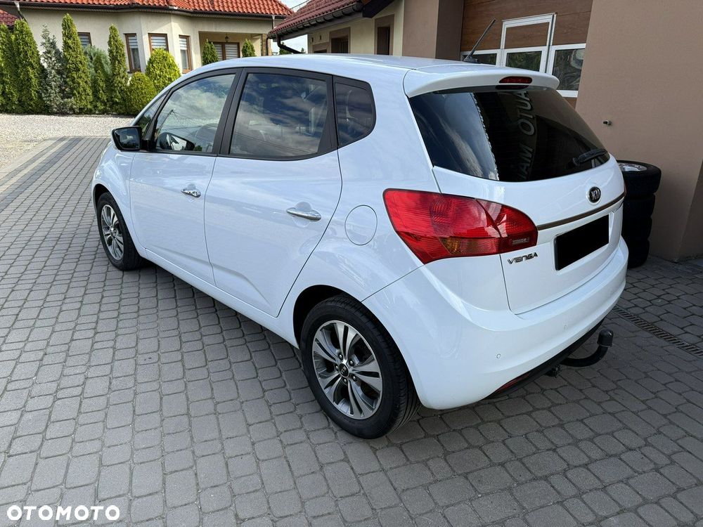 Kia Venga 1.6 CVVT Dream-Team Edition - 10