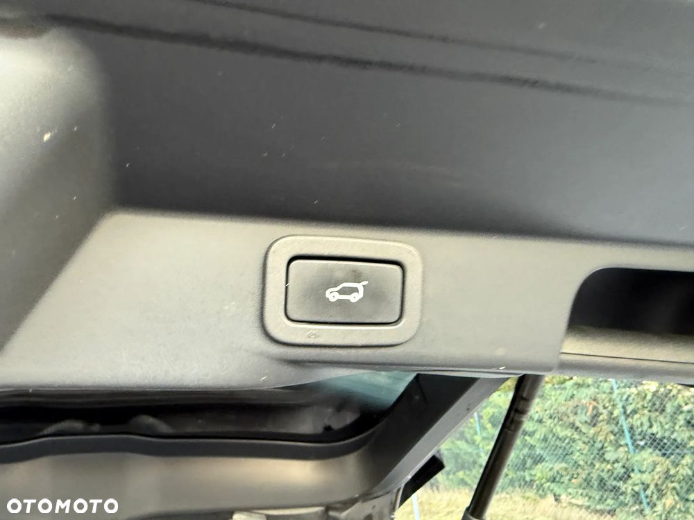 Land Rover Range Rover Sport - 11