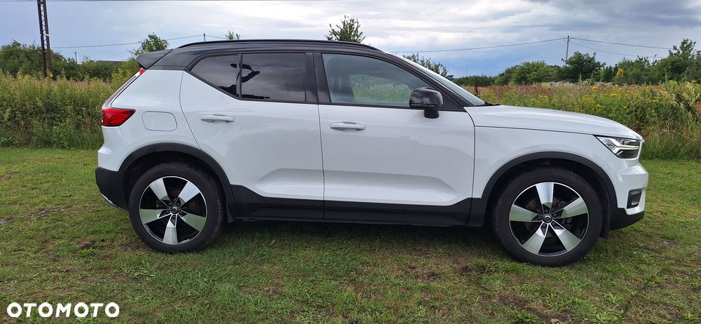 Volvo XC 40 D3 Geartronic Momentum Pro - 2