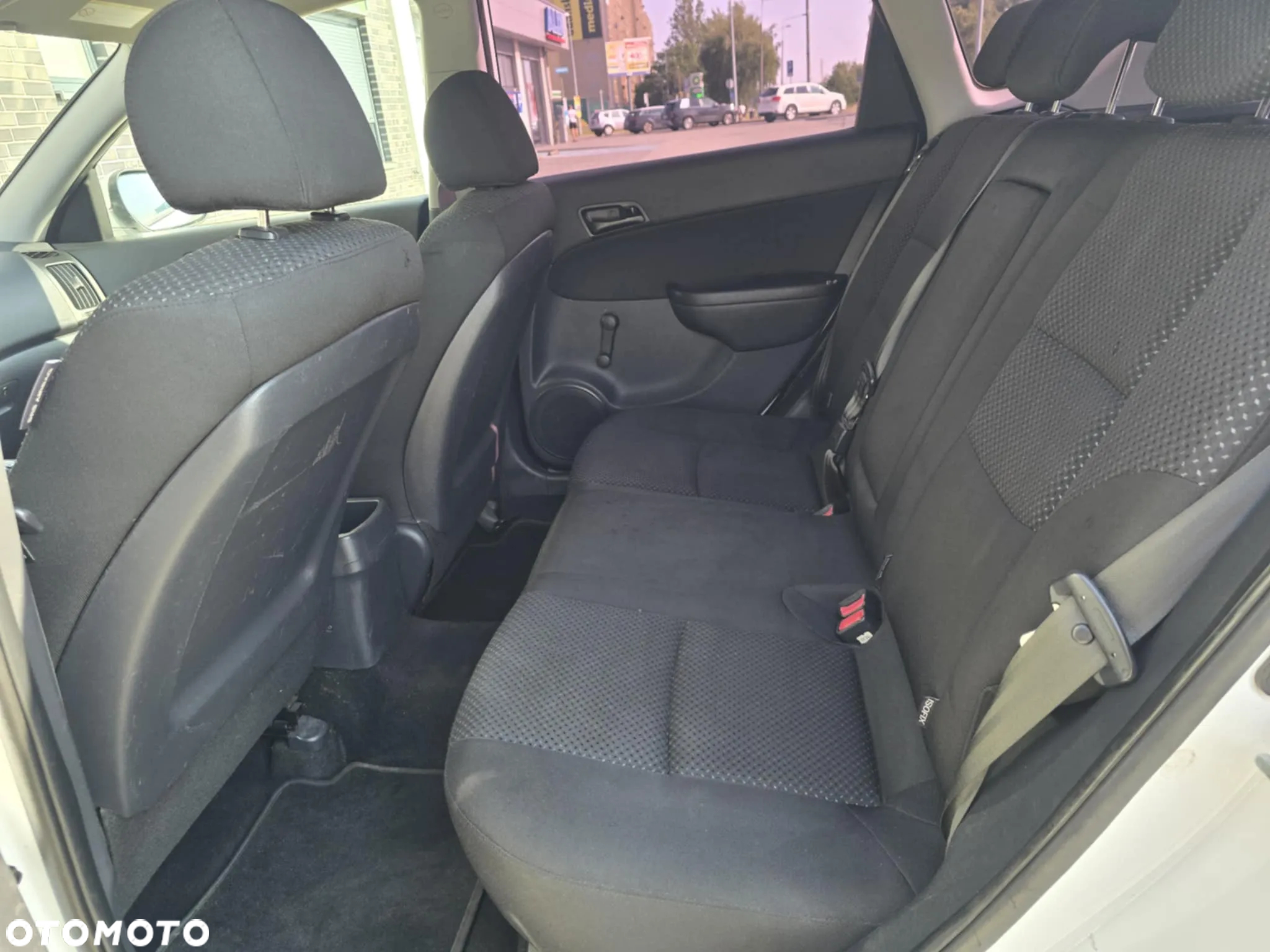 Hyundai i30 1.4 White Edition - 26