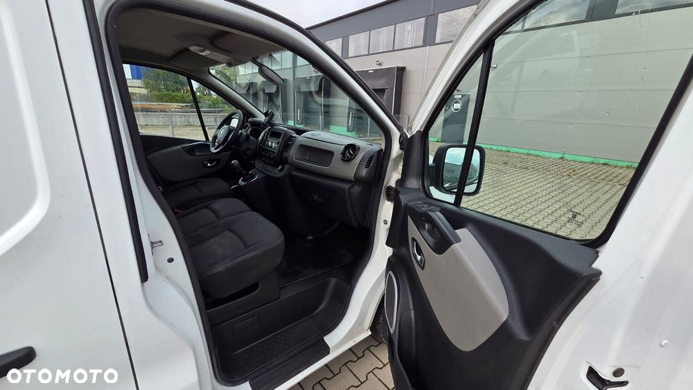 Renault TRAFIC - 8