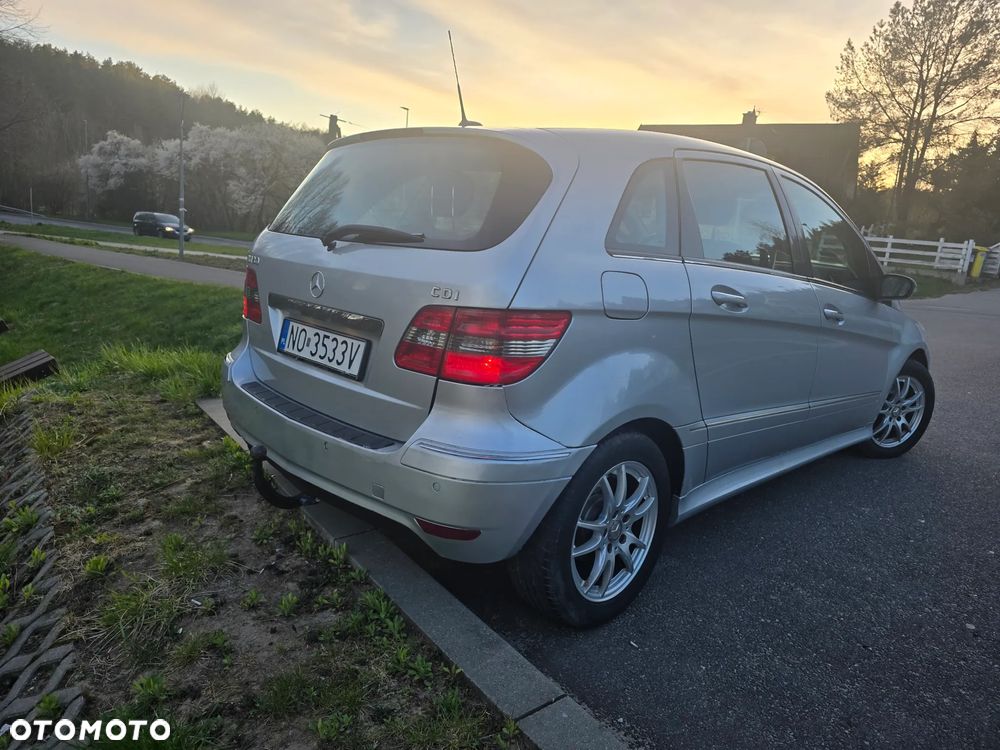 Mercedes-Benz Klasa B 180 CDI Autotronic - 4