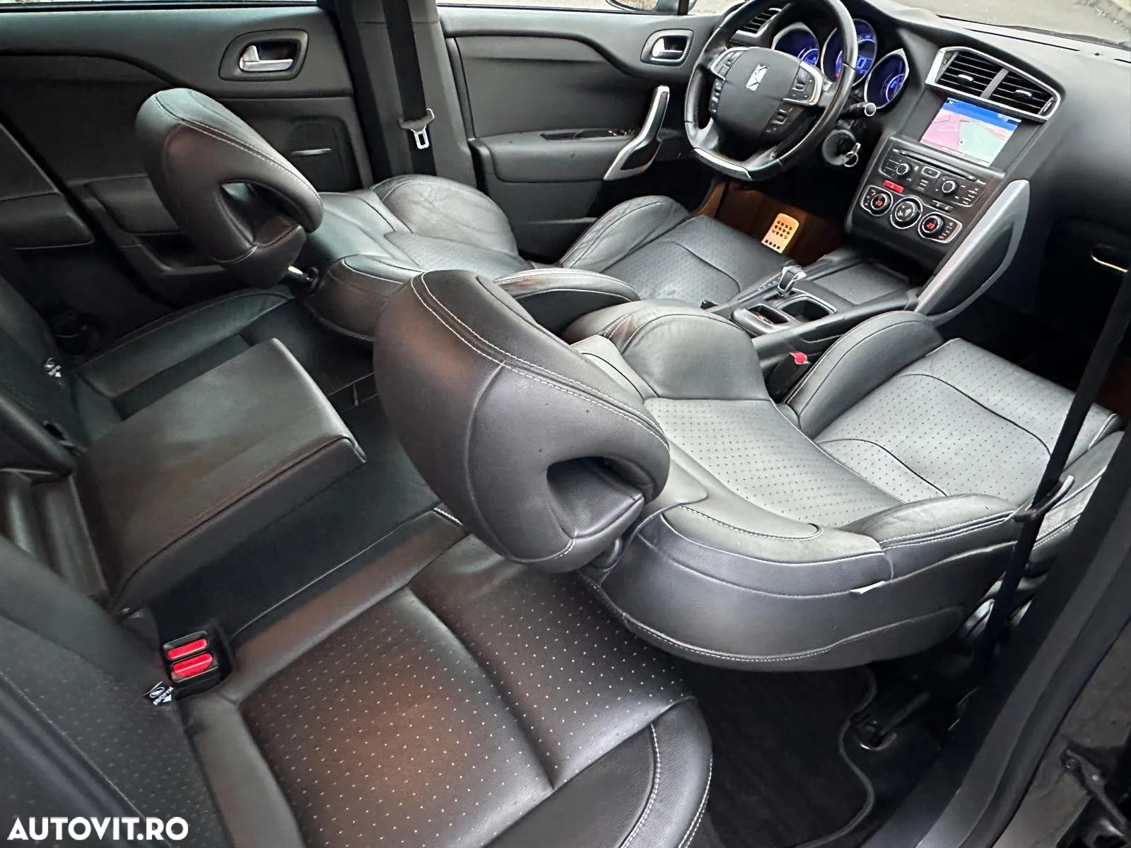 Citroën DS4 e-HDi 110 EGS6 SoChic - 10