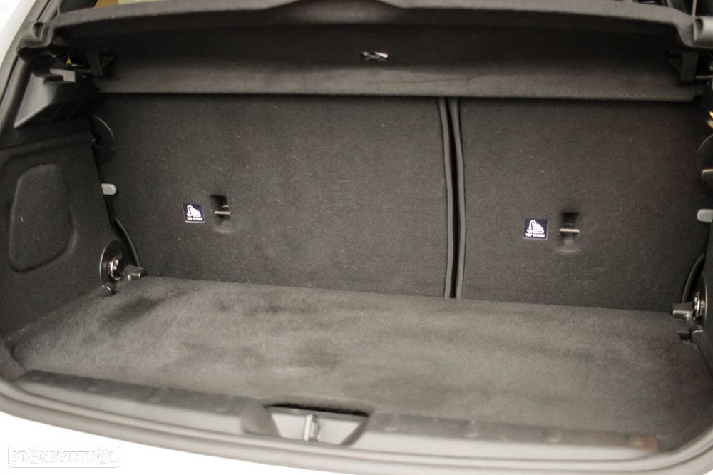MINI 3 Portas Cooper SE - 8