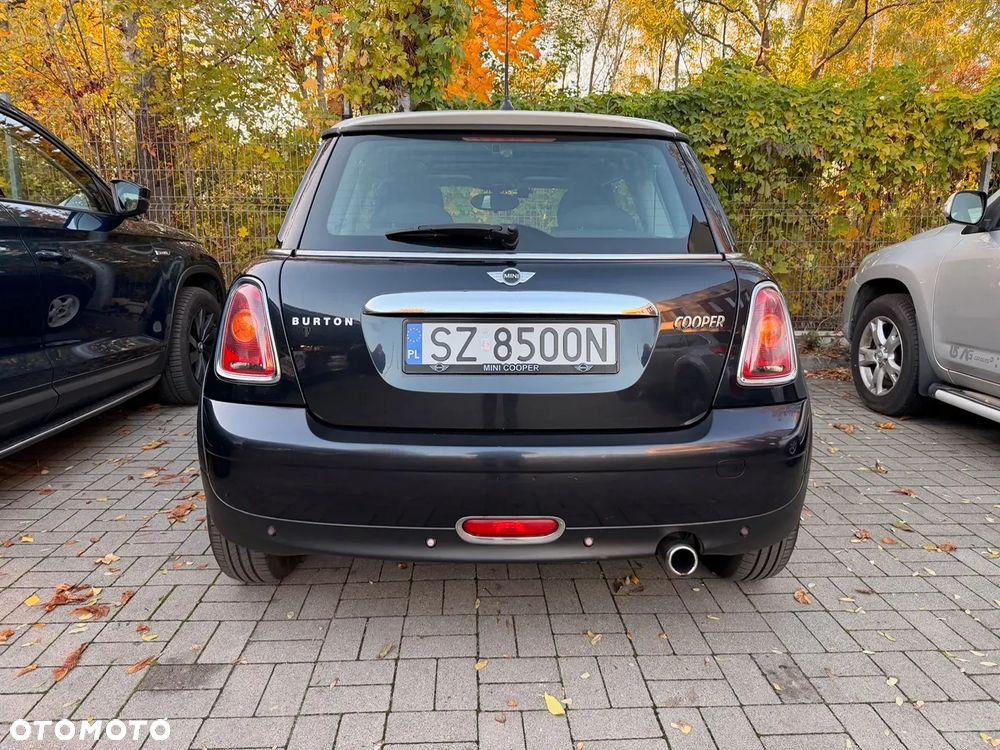 MINI Cooper Standard - 9
