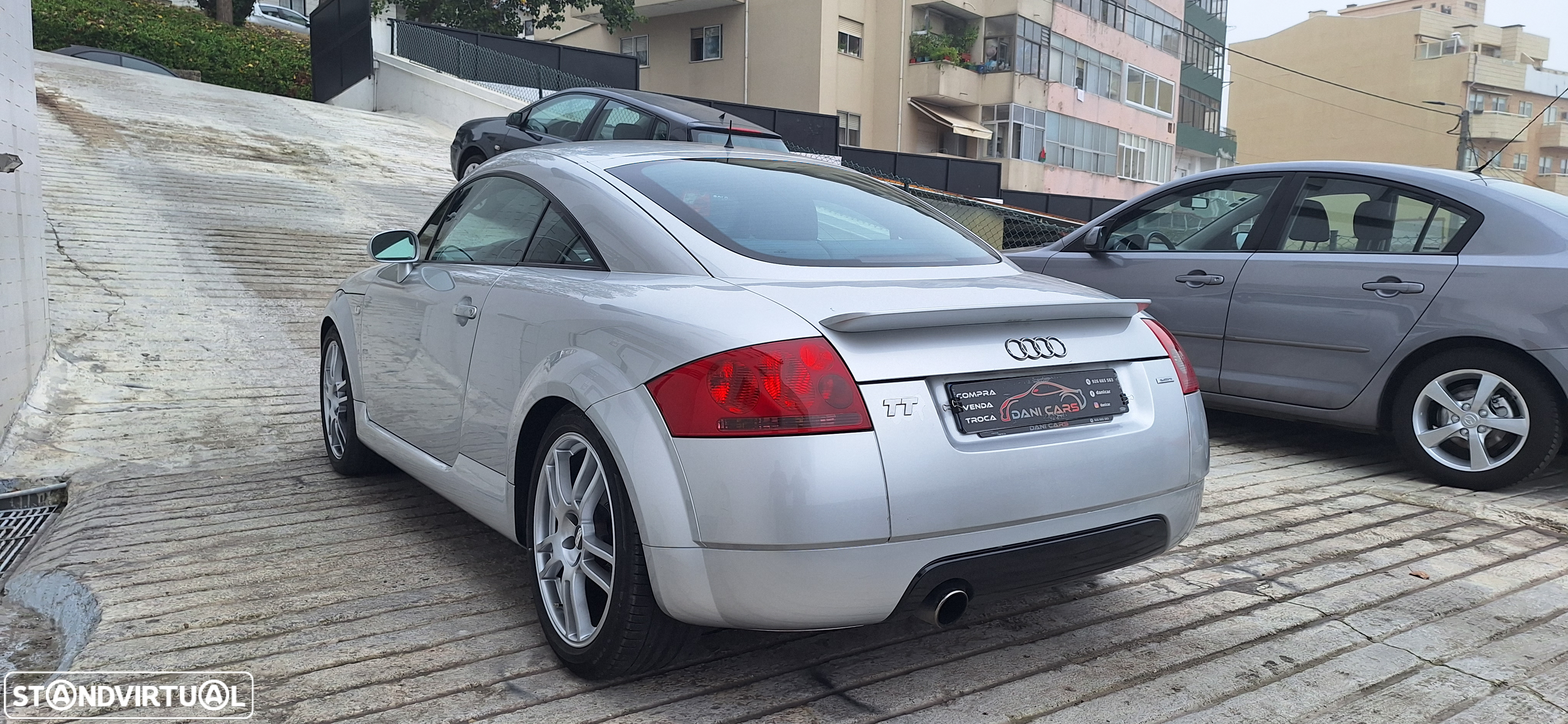 Audi TT Coupé 1.8 T quattro - 11