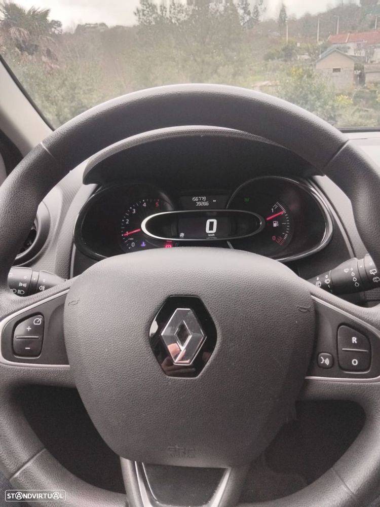 Renault Clio 1.5 dCi Zen - 12