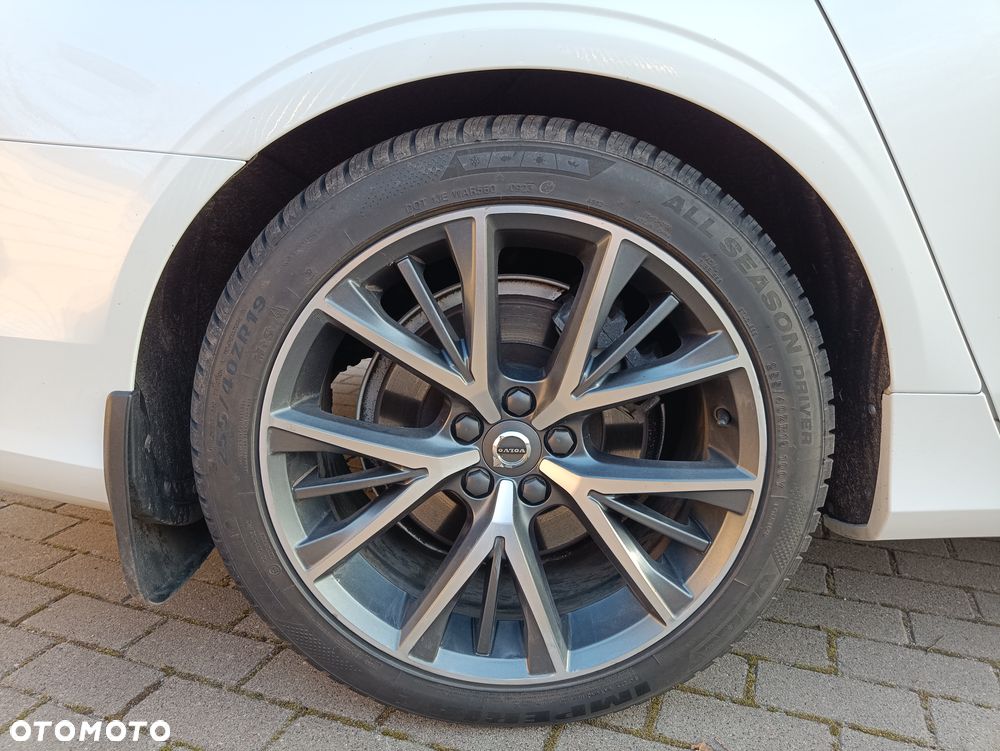 Volvo S90 T5 Momentum - 13