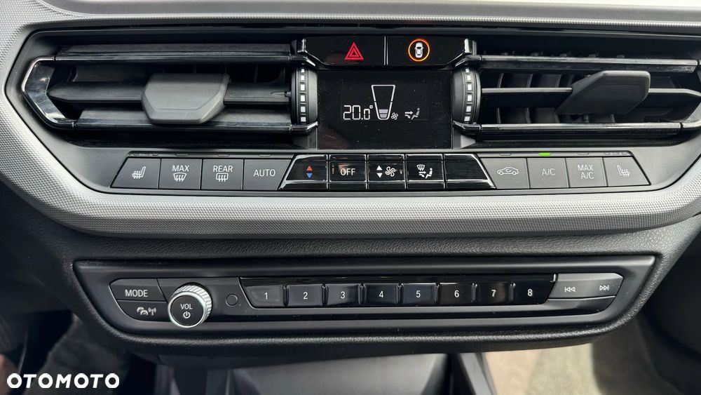BMW Seria 1 118i Advantage - 17