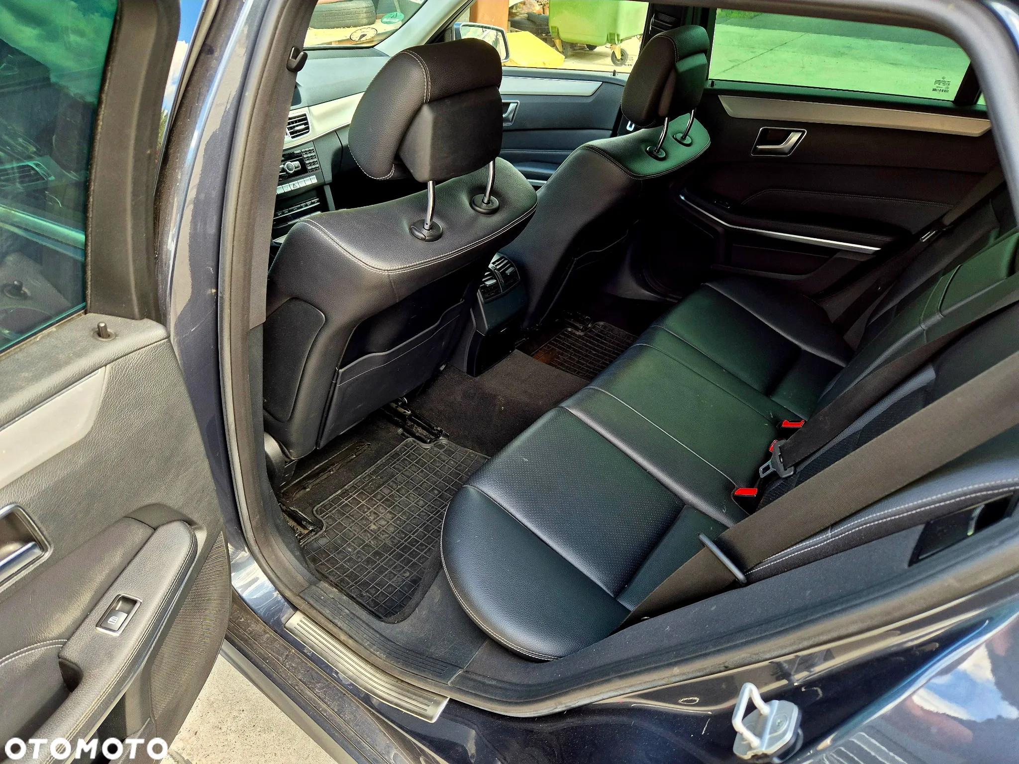 Mercedes-Benz Klasa E 200 T CDI DPF BlueEFFICIENCY 7G-TRONIC Avantgarde - 7