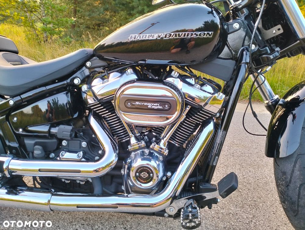 Harley-Davidson Softail Breakout - 27