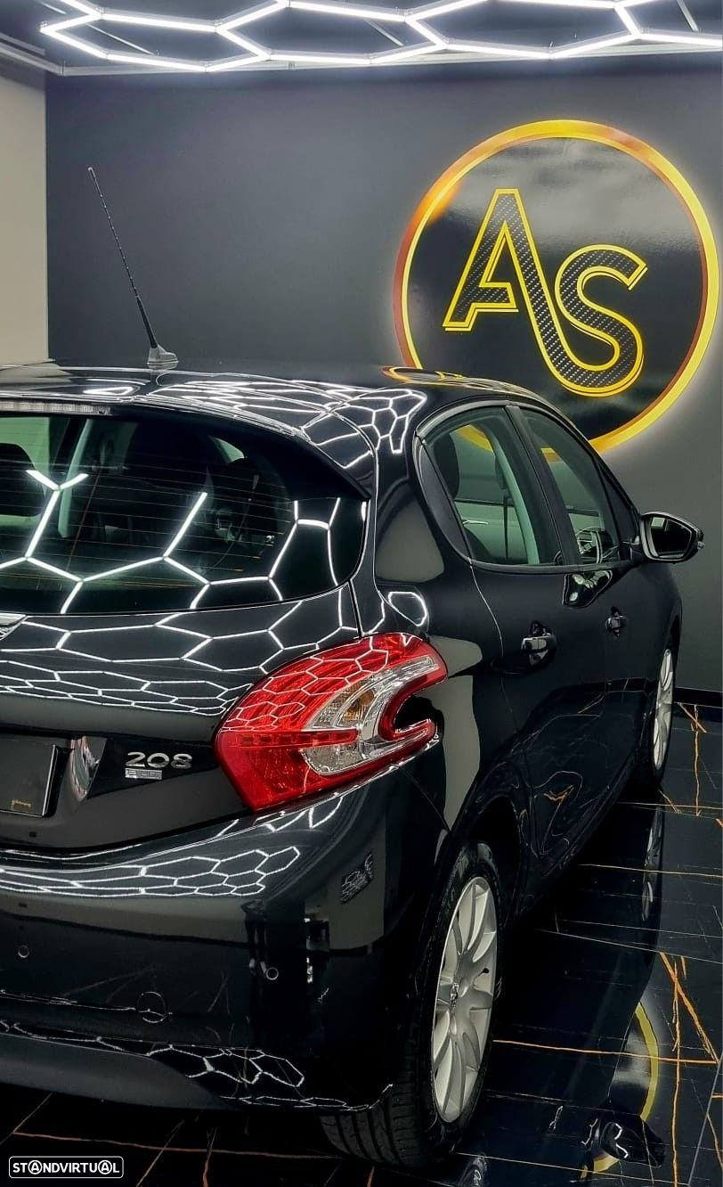 Peugeot 208 1.4 HDi - 28