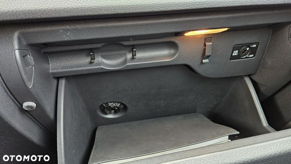 Volkswagen Golf Plus 1.4 Comfortline - 32